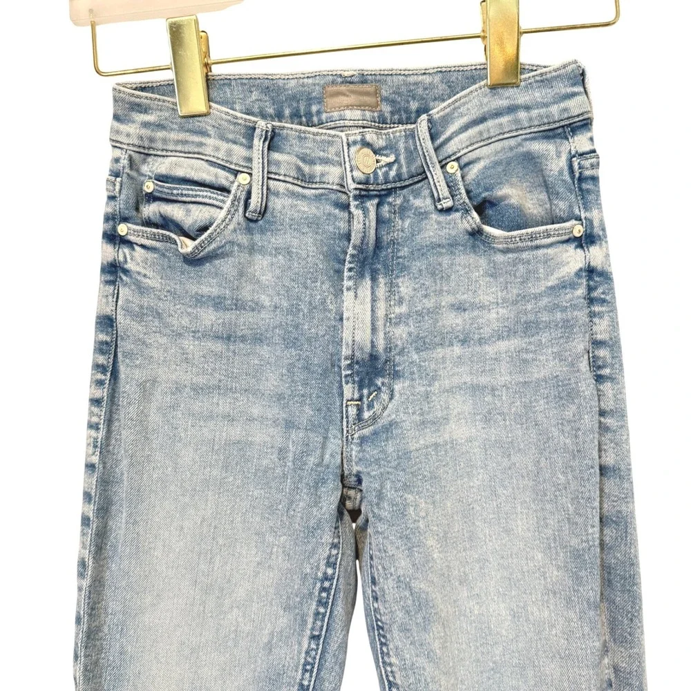 Mother The Mid Rise Dazzler Ankle Fray Jeans Reading By‎ The Pool Light Blue 26